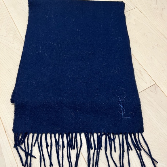 Yves Saint Laurent wool scarf - Picture 5 of 5